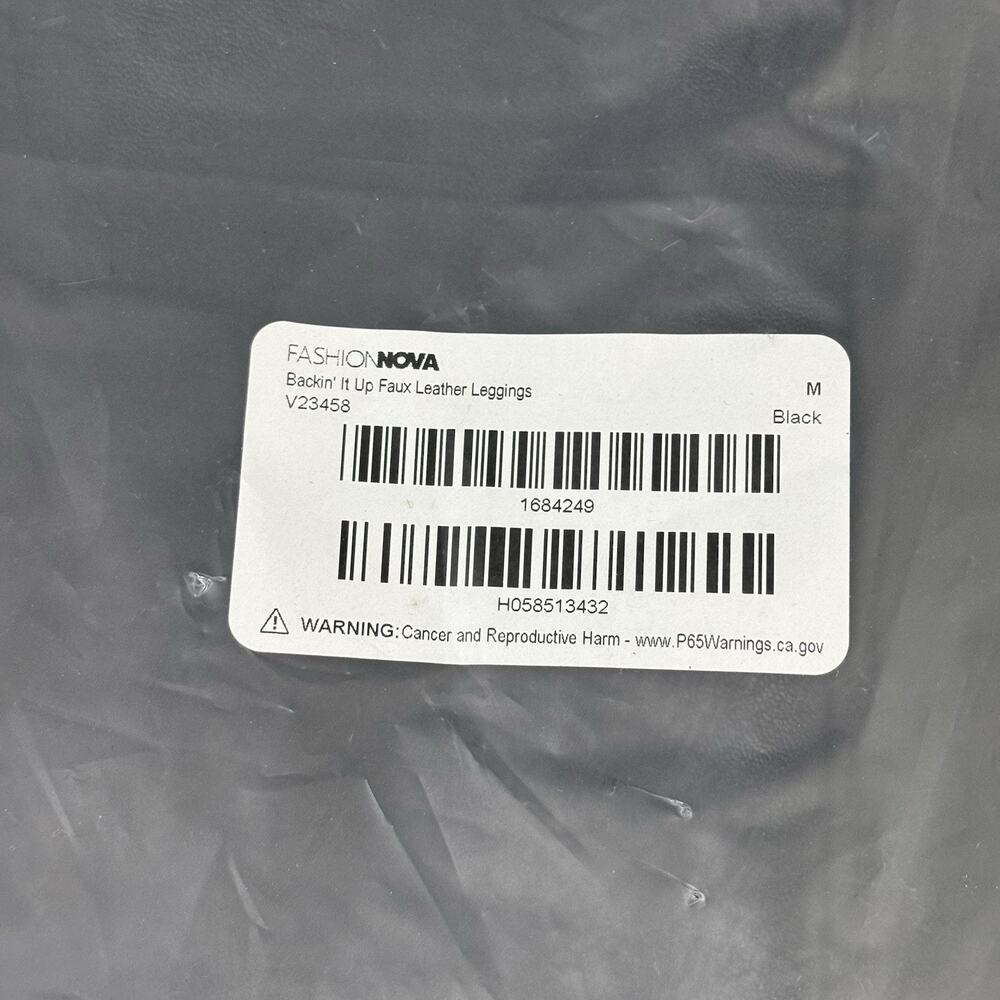 NWT FASHION NOVA Backin' It Up Faux Leather Leggings Black Medium Women’s New - Picture 3 of 4